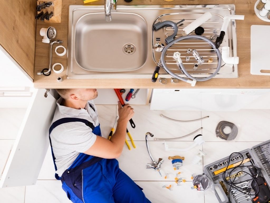 A Comprehensive Guide to Plumbing Services, Plumbers, and Practical Advice